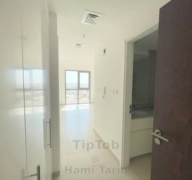 https://db.tiptob.com/uploads/IMAGE/IMG_1785149809880_4.webp